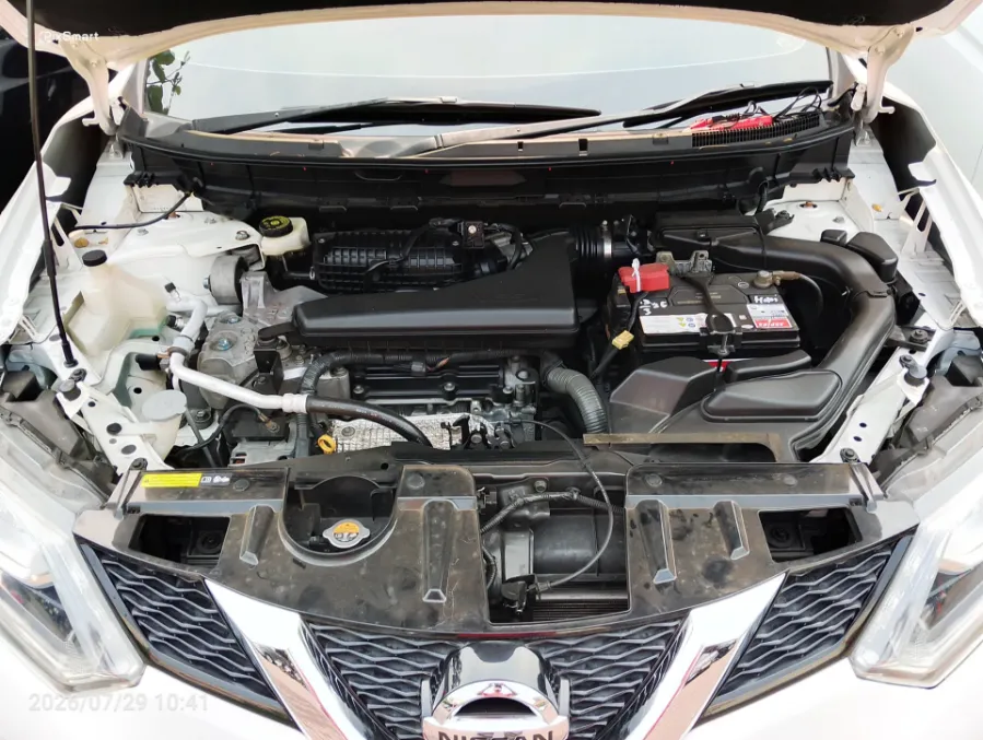Foto Mobil Bekas Mesin Nissan X-Trail 2.5 tahun 2017