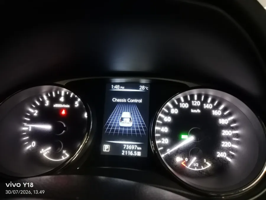 Foto Mobil Bekas Odometer Nissan X-Trail 2.5 tahun 2017
