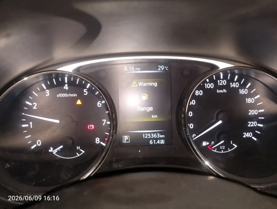 Foto Mobil Bekas Odometer Nissan X-Trail 2.5 T32 tahun 2015