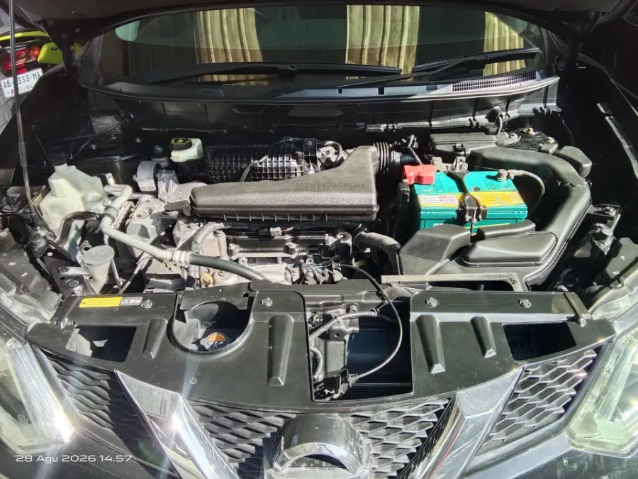 Foto Mobil Bekas Mesin Nissan X-Trail 2.5 T32 tahun 2018