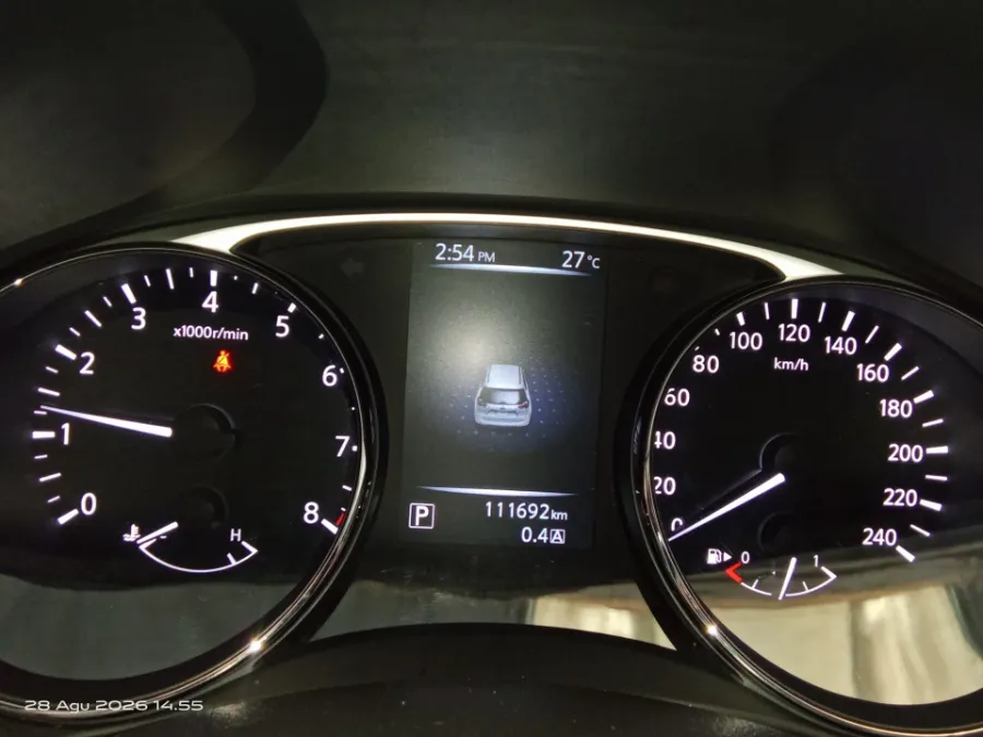 Foto Mobil Bekas Odometer Nissan X-Trail 2.5 T32 tahun 2018