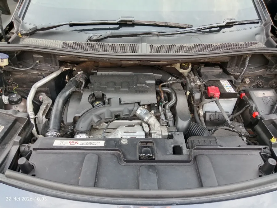 Foto Mobil Bekas Mesin Peugeot 3008 1.6 tahun 2019