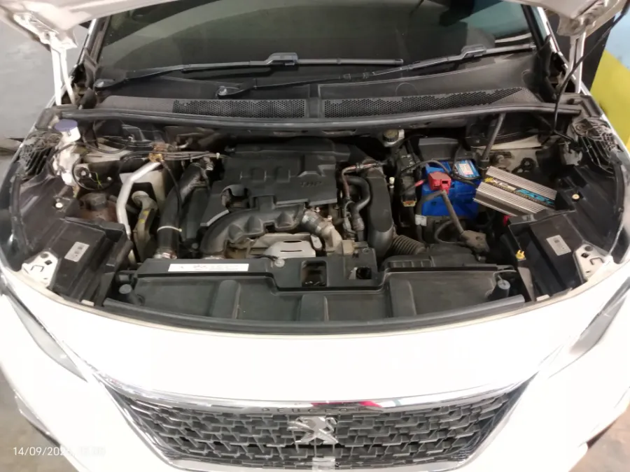 Foto Mobil Bekas Mesin Peugeot 3008 1.6 tahun 2019