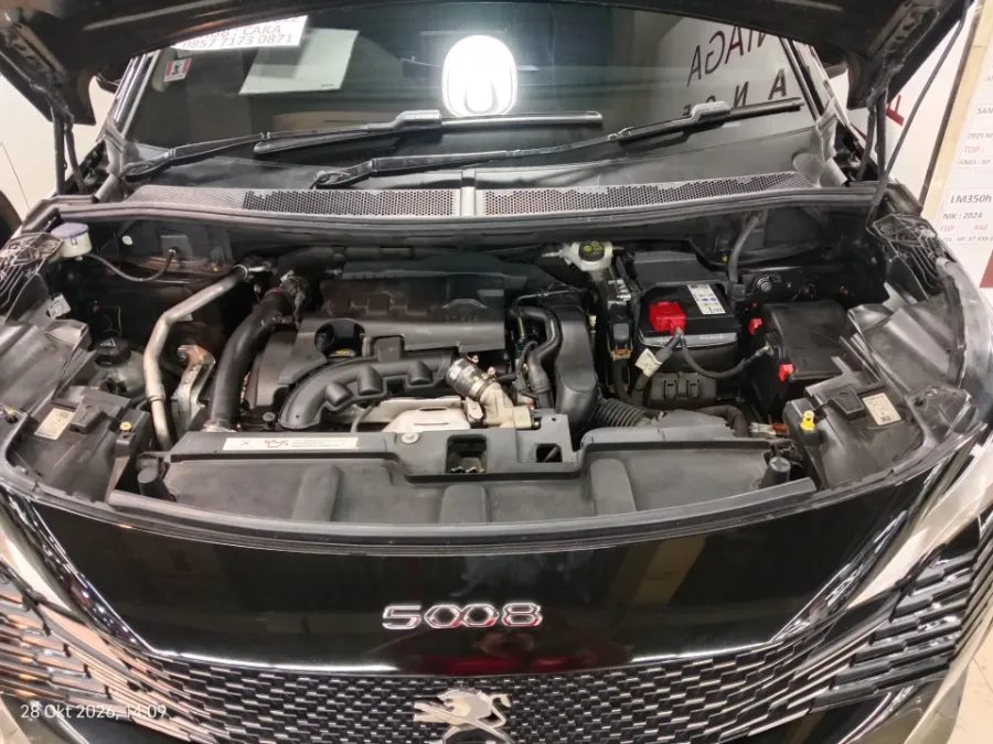 Foto Mobil Bekas Mesin Peugeot 5008 1.6 tahun 2023