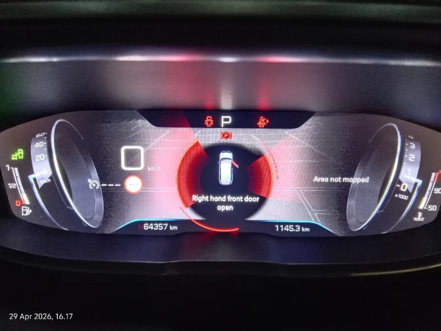 Foto Mobil Bekas Odometer Peugeot 5008 1.6 Allure Plus tahun 2019