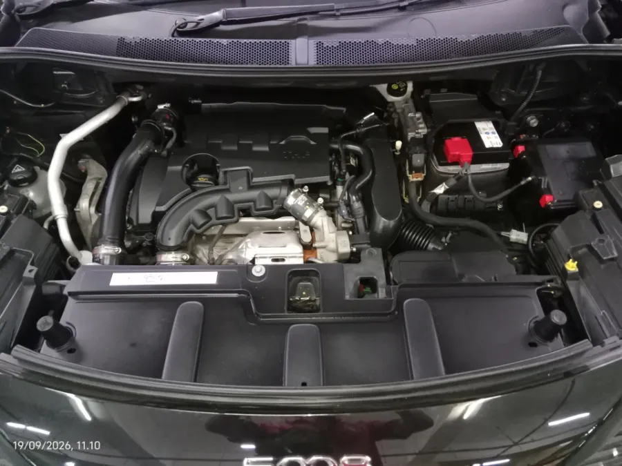 Foto Mobil Bekas Mesin Peugeot 5008 1.6 Allure Plus tahun 2022