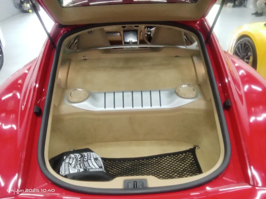Foto Mobil Bekas Kabin Belakang Porsche Cayman 2.7 tahun 2014