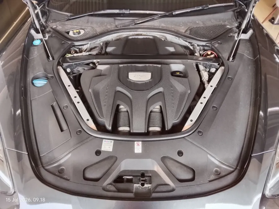 Foto Mobil Bekas Mesin Porsche Panamera 2.9 4S tahun 2017