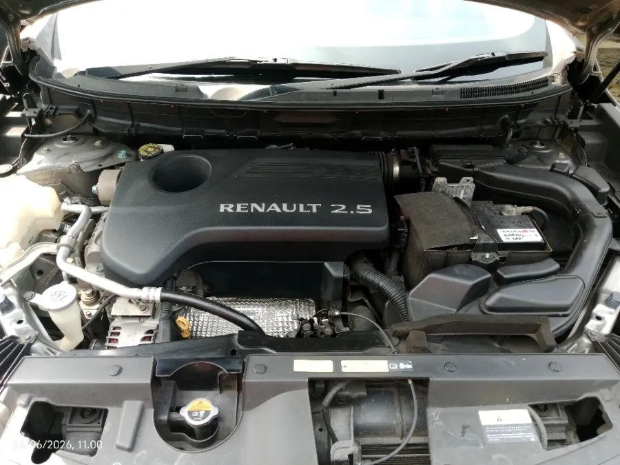 Foto Mobil Bekas Mesin Renault Koleos 2.5 tahun 2019