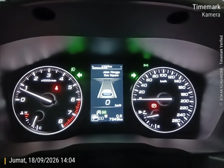 Foto Mobil Bekas Odometer Subaru Forester 2.5 tahun 2025