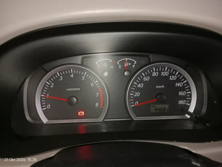 Foto Mobil Bekas Odometer Suzuki APV 1.5 Deluxe tahun 2019