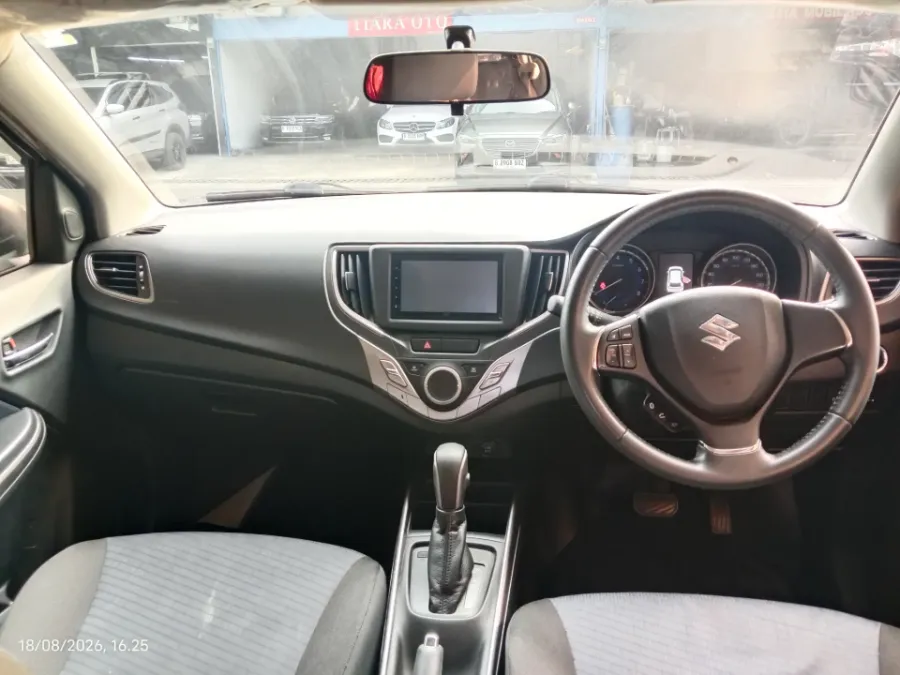 Foto Mobil Bekas Dashboard Suzuki Baleno 1.4 tahun 2020