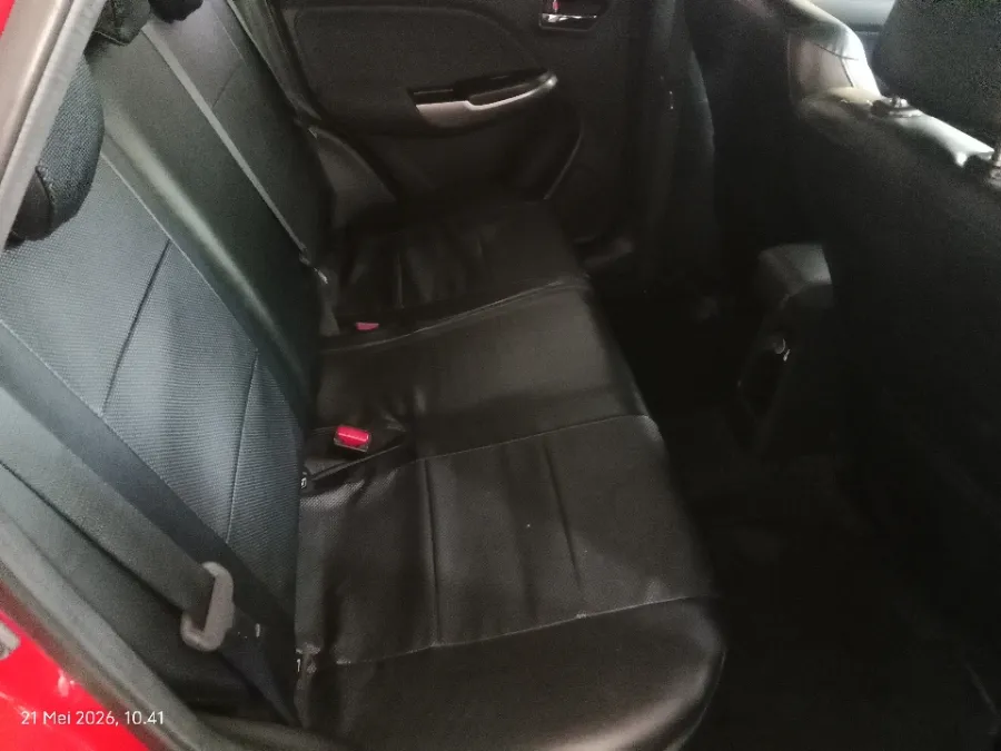 Foto Mobil Bekas Kabin Belakang Suzuki Baleno 1.4 tahun 2021