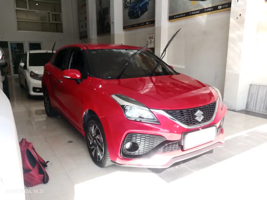 Foto Mobil Bekas Kanan Depan Suzuki Baleno 1.4 tahun 2021