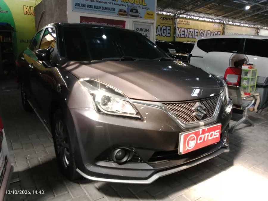 Foto Mobil Bekas Kanan Depan Suzuki Baleno 1.4 GL Hatchback tahun 2017