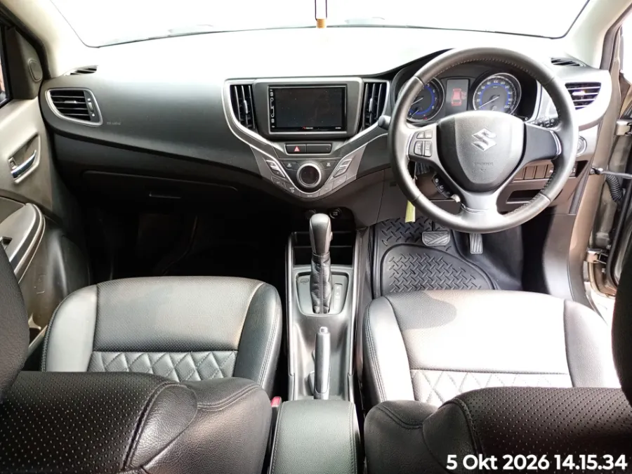 Foto Mobil Bekas Dashboard Suzuki Baleno 1.4 GL Hatchback tahun 2020
