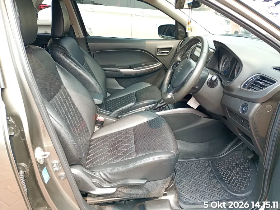 Foto Mobil Bekas Kabin Depan Suzuki Baleno 1.4 GL Hatchback tahun 2020