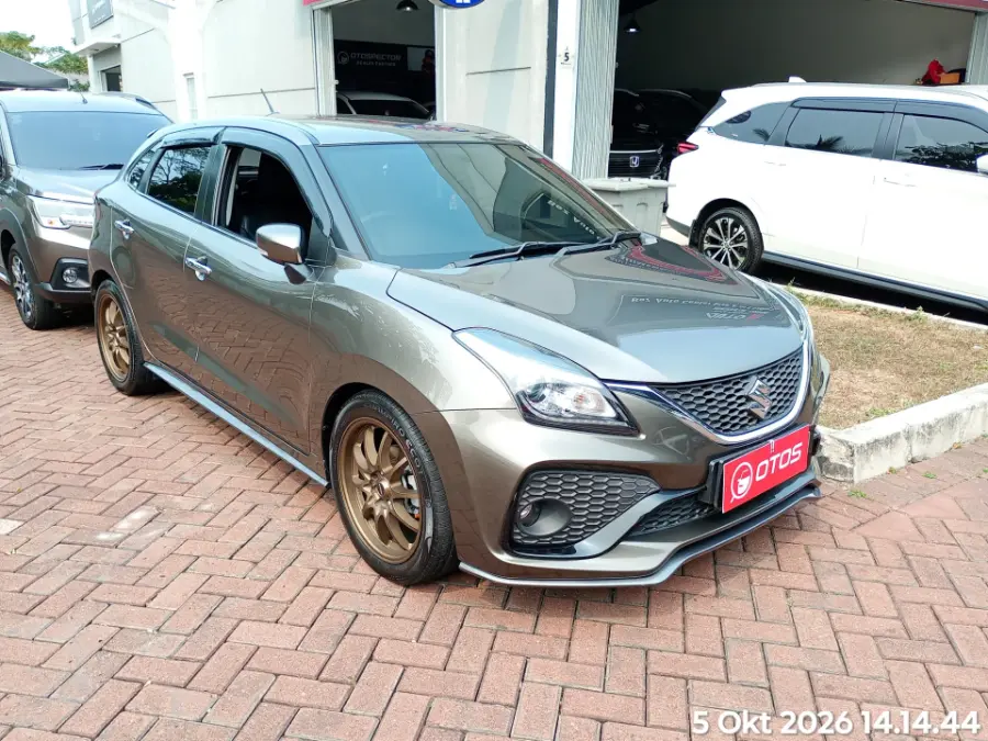 Foto Mobil Bekas Kanan Depan Suzuki Baleno 1.4 GL Hatchback tahun 2020