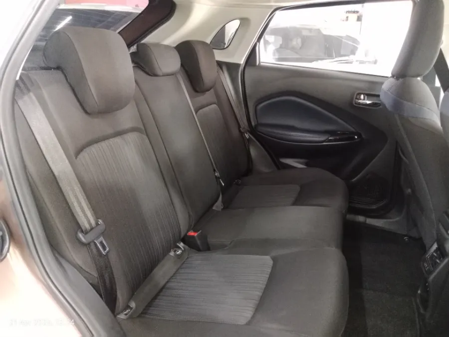 Foto Mobil Bekas Kabin Belakang Suzuki Baleno 1.4 GL Hatchback tahun 2022