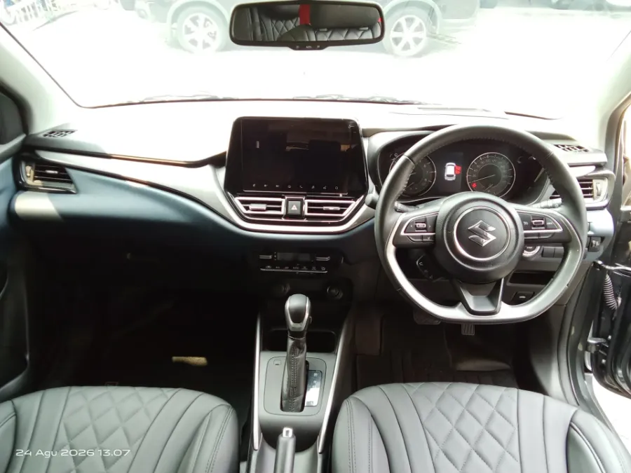 Foto Mobil Bekas Dashboard Suzuki Baleno 1.4 GL Hatchback tahun 2024