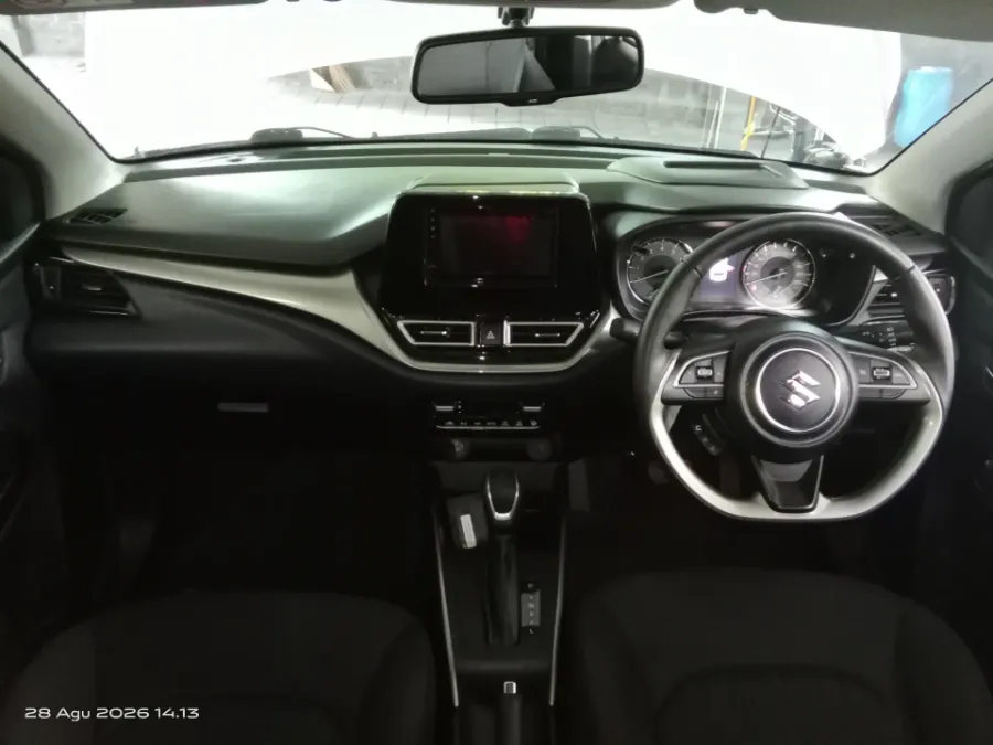 Foto Mobil Bekas Dashboard Suzuki Baleno 1.5 tahun 2022