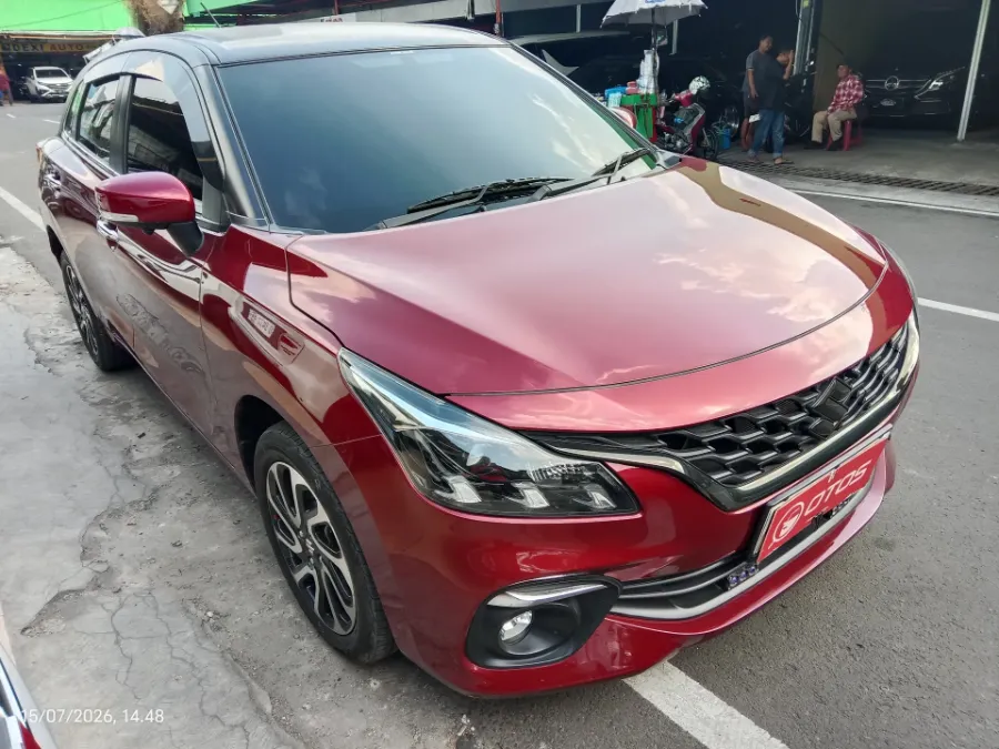 Foto Mobil Bekas Kanan Depan Suzuki Baleno 1.5 tahun 2023