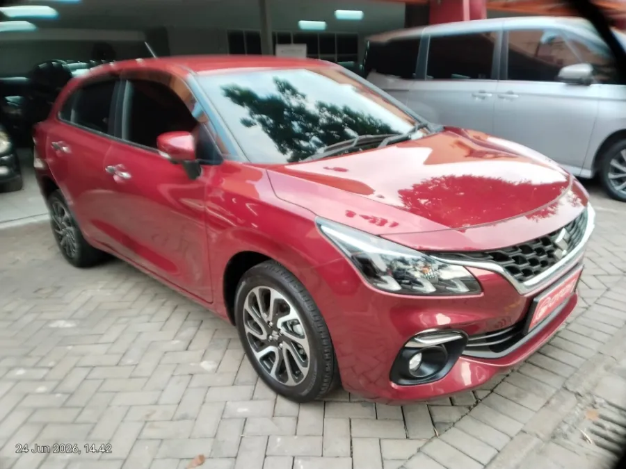Foto Mobil Bekas Kanan Depan Suzuki Baleno 1.5 tahun 2023