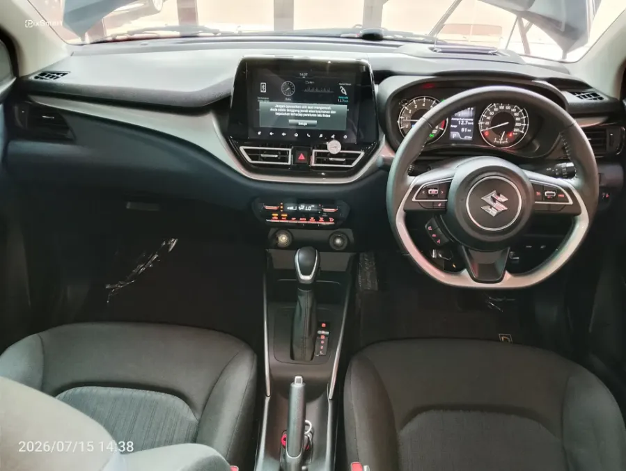 Foto Mobil Bekas Dashboard Suzuki Baleno 1.5 tahun 2024