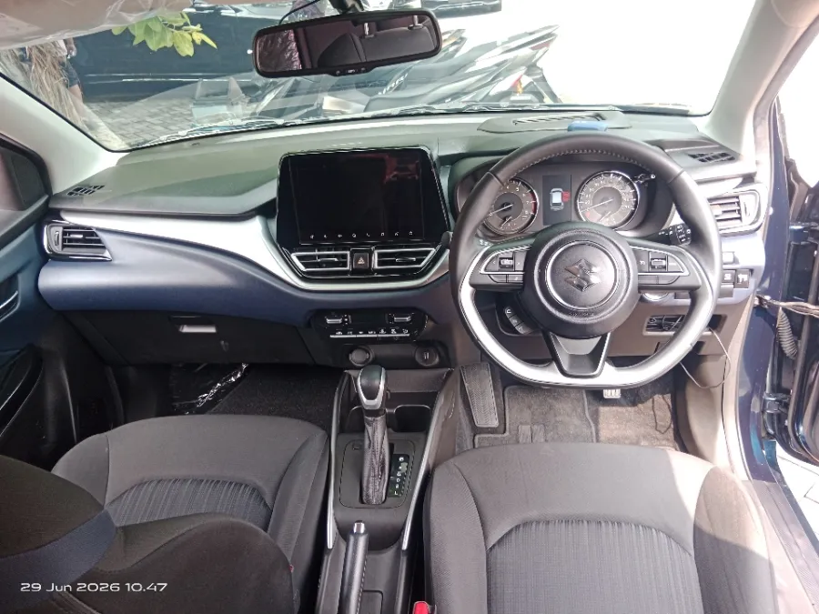 Foto Mobil Bekas Dashboard Suzuki Baleno 1.5 tahun 2024
