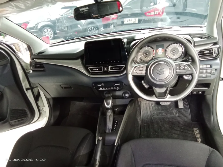Foto Mobil Bekas Dashboard Suzuki Baleno 1.5 tahun 2024