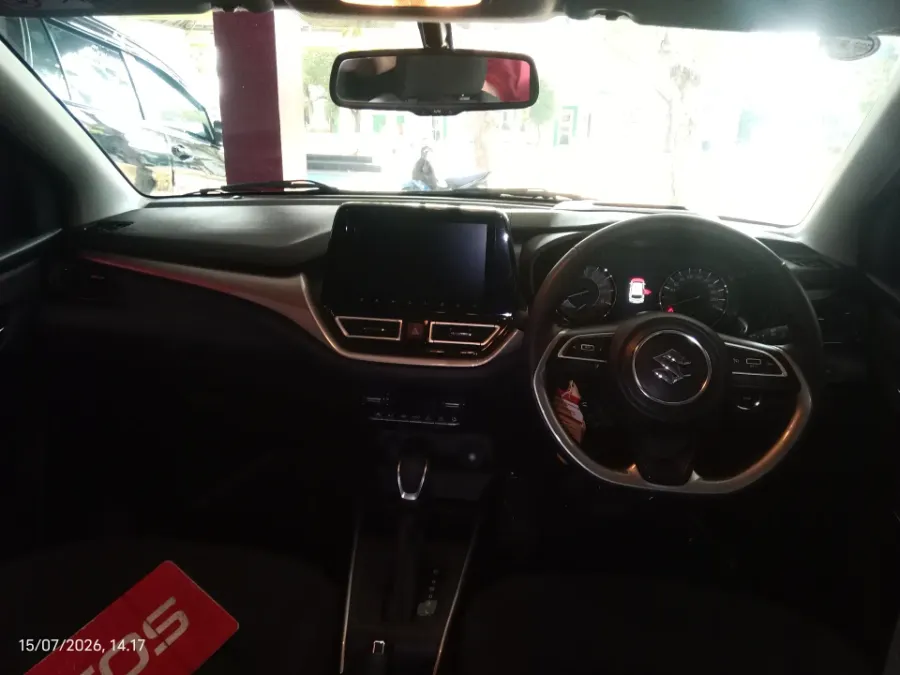 Foto Mobil Bekas Dashboard Suzuki Baleno 1.5 tahun 2024