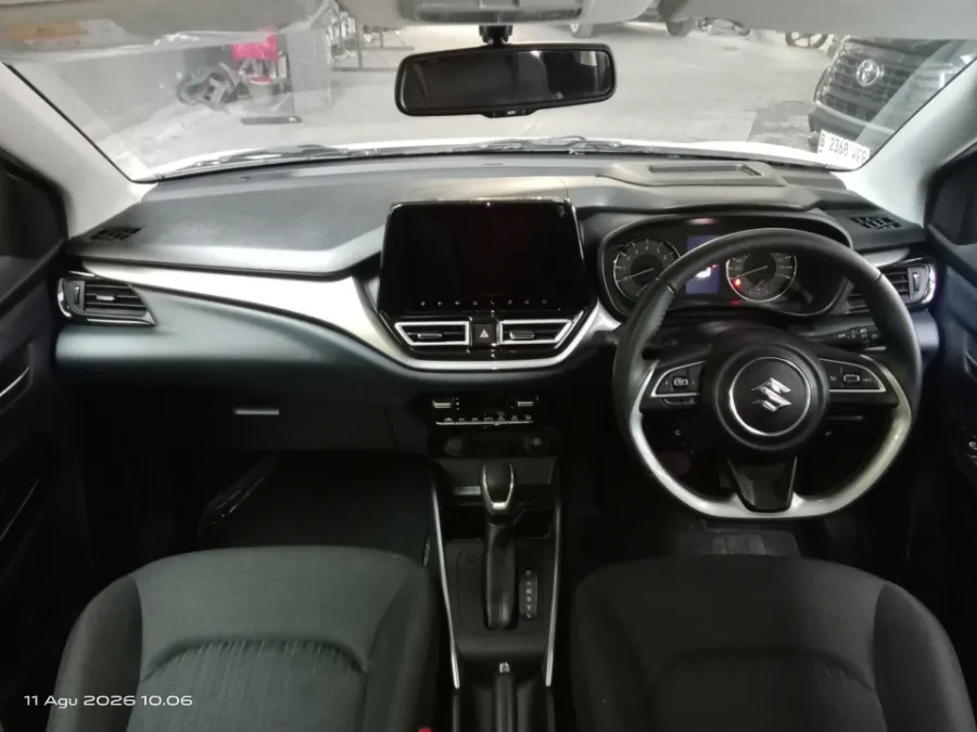 Foto Mobil Bekas Dashboard Suzuki Baleno 1.5 tahun 2024