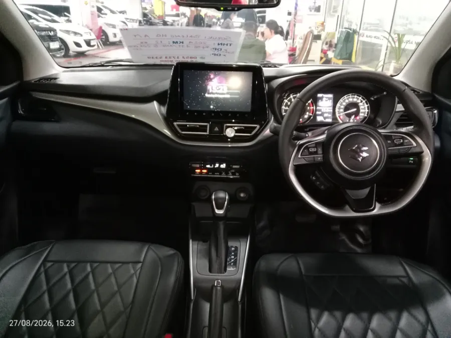 Foto Mobil Bekas Dashboard Suzuki Baleno 1.5 tahun 2024