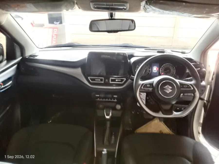 Foto Mobil Bekas Dashboard Suzuki Baleno 1.5 tahun 2024
