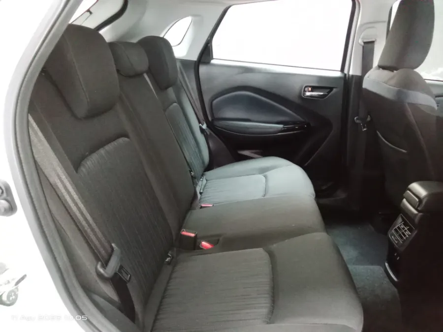 Foto Mobil Bekas Kabin Belakang Suzuki Baleno 1.5 tahun 2024