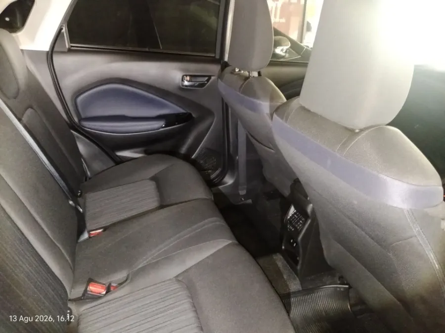 Foto Mobil Bekas Kabin Belakang Suzuki Baleno 1.5 tahun 2024