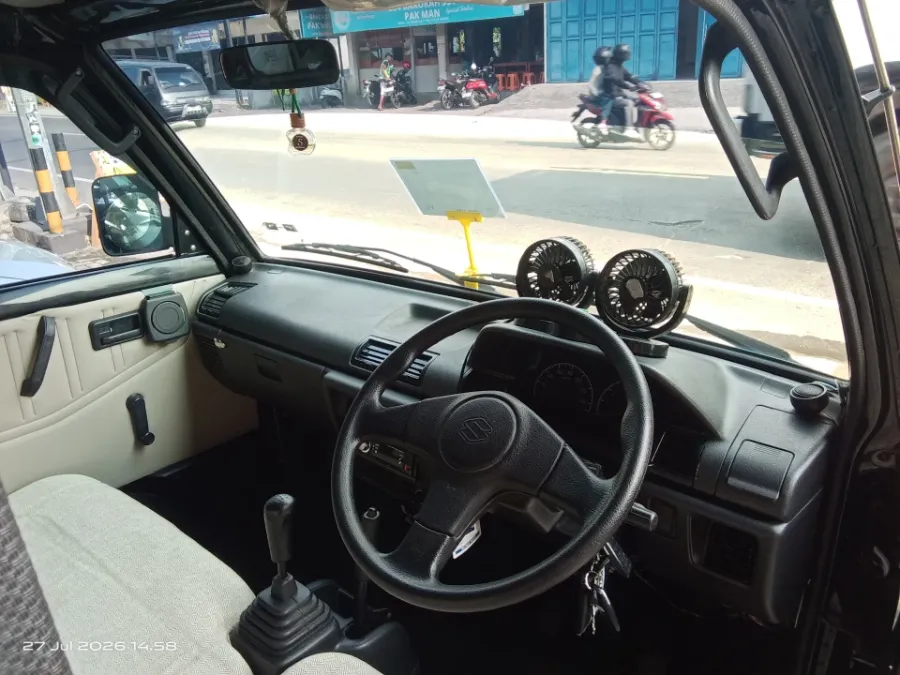 Foto Mobil Bekas Dashboard Suzuki Carry 1.5 Pick-Up tahun 2018
