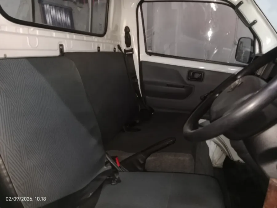 Foto Mobil Bekas Kabin Depan Suzuki Carry 1.5 Pick-Up tahun 2021