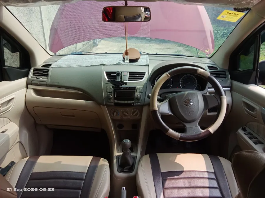 Foto Mobil Bekas Dashboard Suzuki Ertiga 1.4 tahun 2018