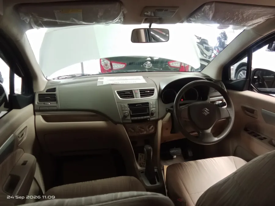 Foto Mobil Bekas Dashboard Suzuki Ertiga 1.4 tahun 2018