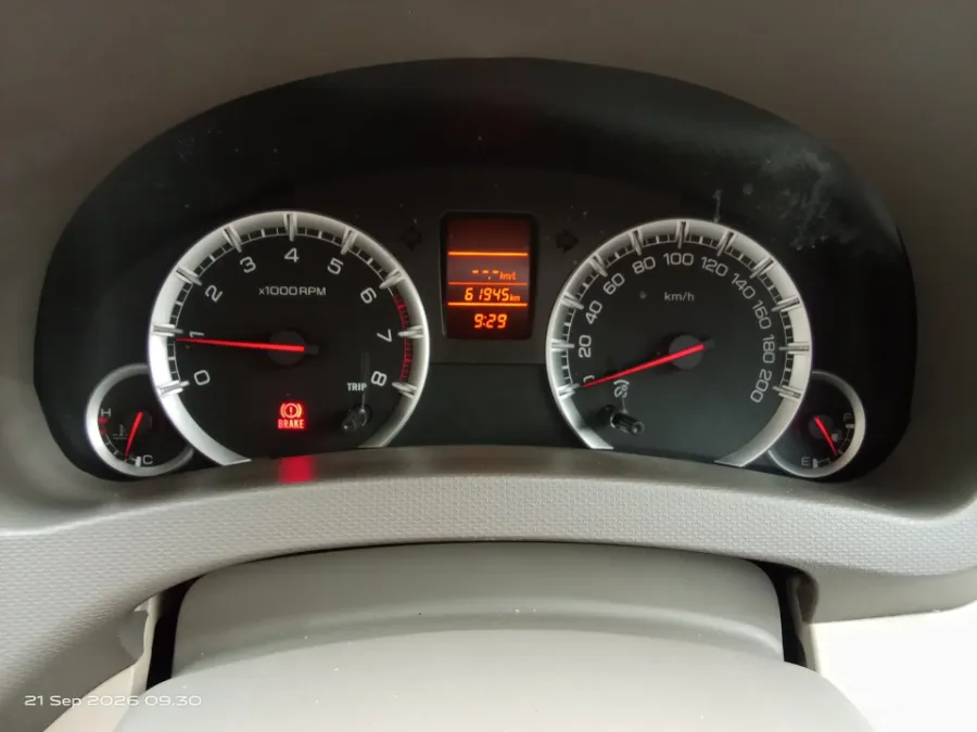Foto Mobil Bekas Odometer Suzuki Ertiga 1.4 tahun 2018