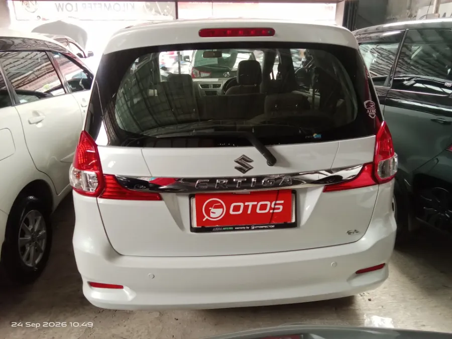 Foto Mobil Bekas Tampak Belakang Suzuki Ertiga 1.4 tahun 2018