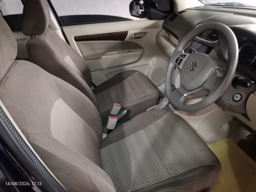 Foto Mobil Bekas Kabin Depan Suzuki Ertiga 1.4 Dreza tahun 2017