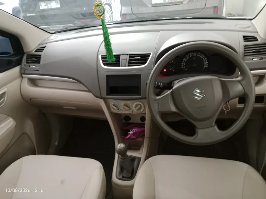 Foto Mobil Bekas Dashboard Suzuki Ertiga 1.4 GA tahun 2016