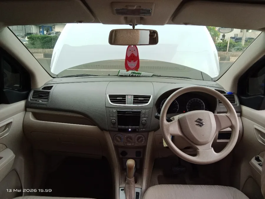 Foto Mobil Bekas Dashboard Suzuki Ertiga 1.4 GL tahun 2015