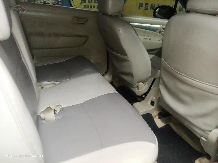 Foto Mobil Bekas Kabin Belakang Suzuki Ertiga 1.4 GL tahun 2015