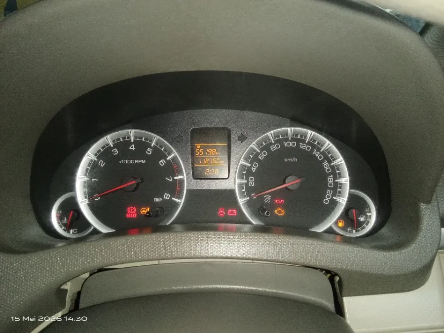 Foto Mobil Bekas Odometer Suzuki Ertiga 1.4 GL tahun 2015