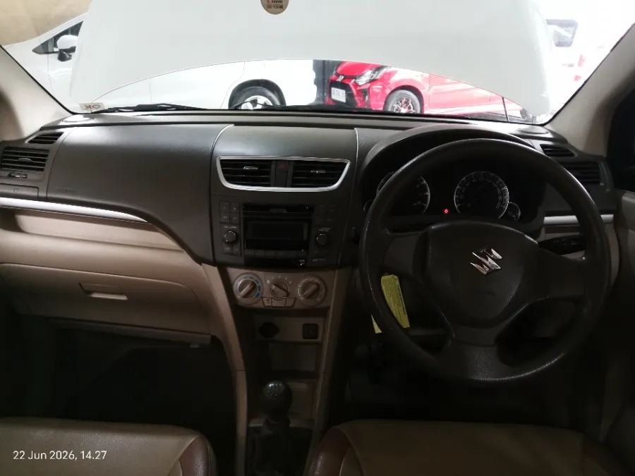 Foto Mobil Bekas Dashboard Suzuki Ertiga 1.4 GL tahun 2016