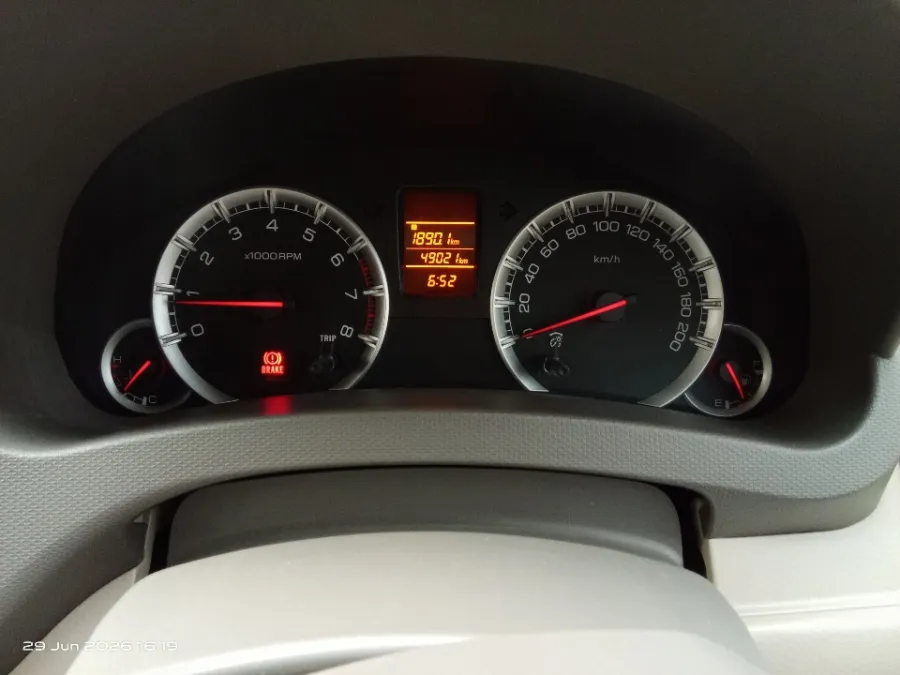Foto Mobil Bekas Odometer Suzuki Ertiga 1.4 GL tahun 2017