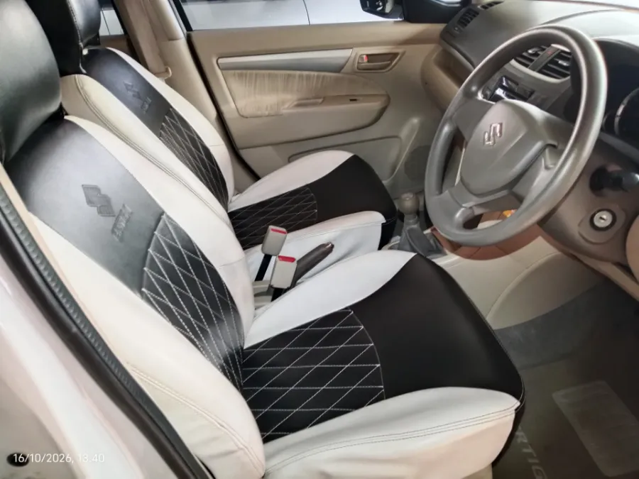 Foto Mobil Bekas Kabin Depan Suzuki Ertiga 1.4 GL tahun 2018